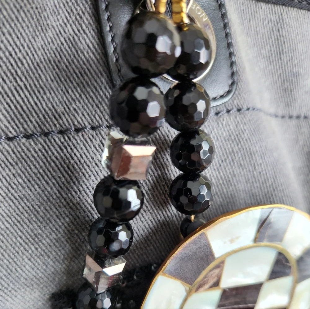 🦪Mother Of Pearl, Chrystals Checkered Pendant Bag Charm w/Goldtone Hardware - Picture 13 of 16